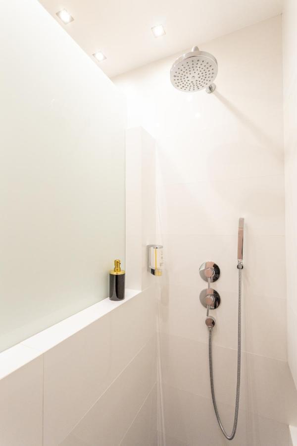 Central - Great Location- Studio Apartment- - Zurawia Apartament *